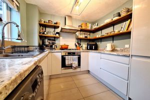 Kitchen- click for photo gallery